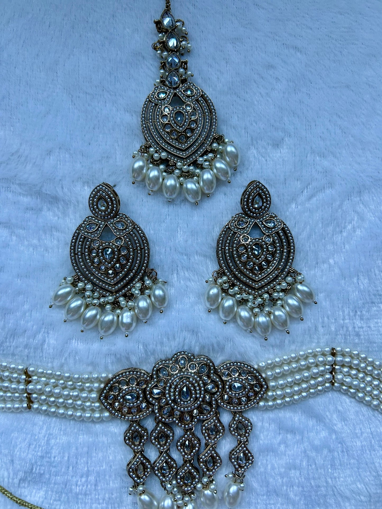 Pakistani Inspired White Choker Set