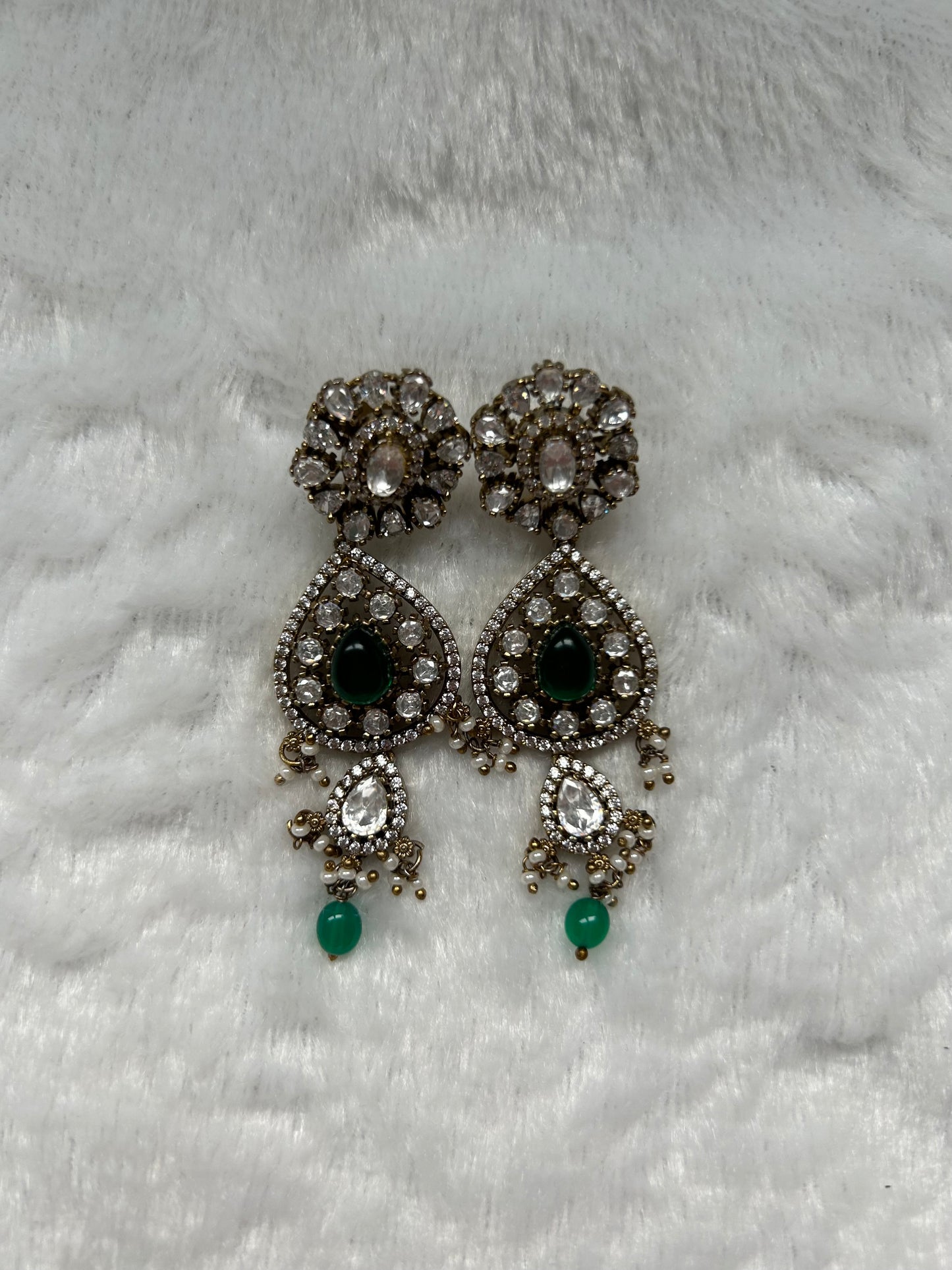 Emerald Green Moissanite Kundan Earrings