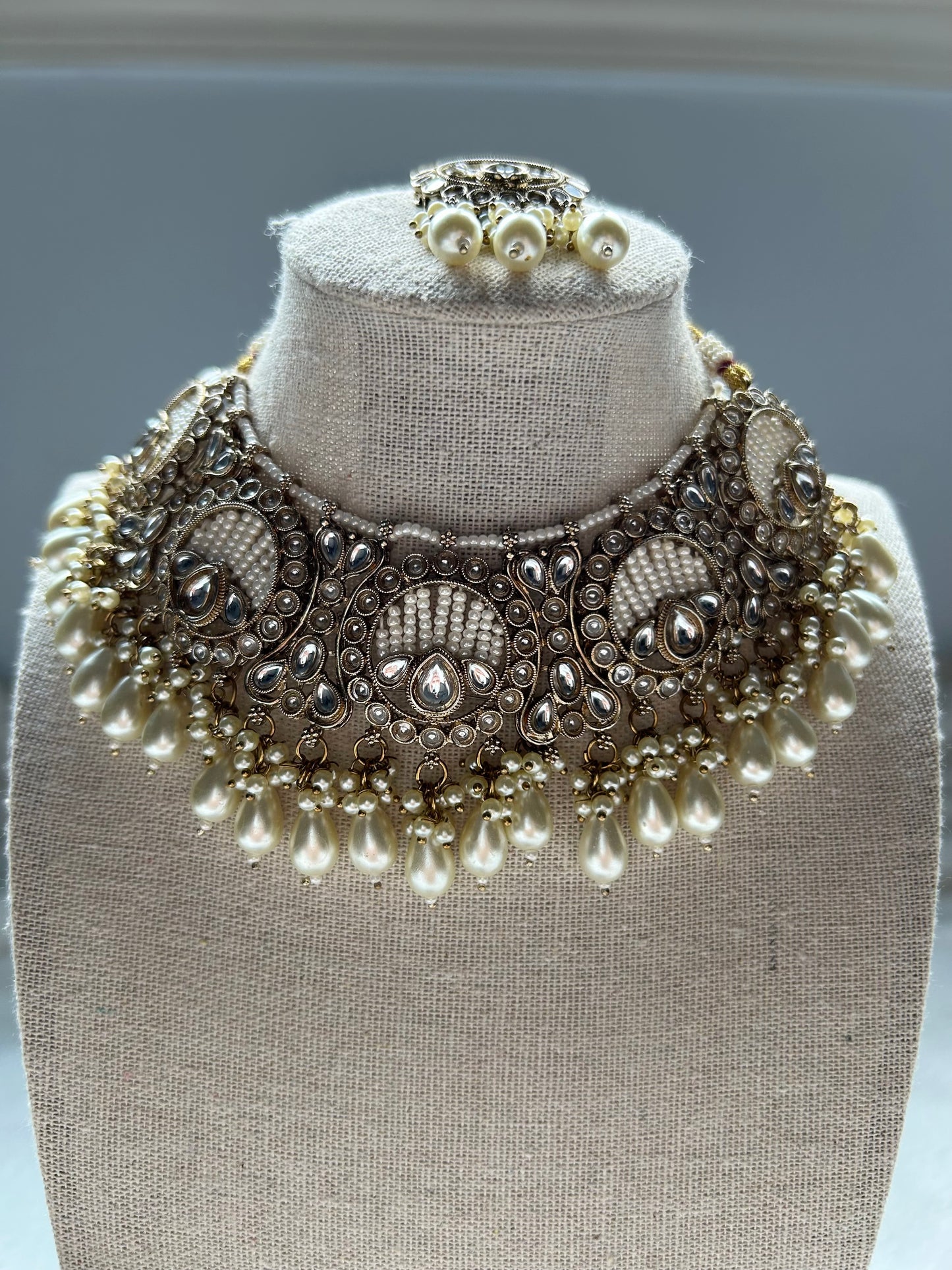 White Beaded Kundan Choker Set