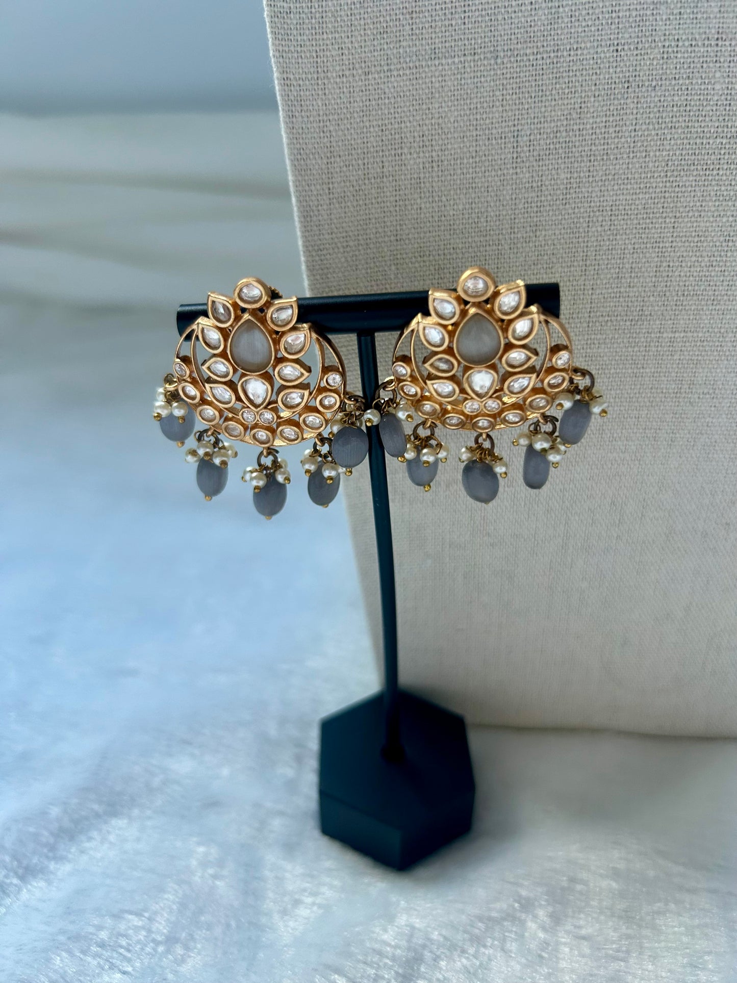 LUXE Grey Choker Set